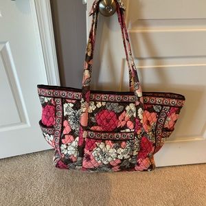 Vera Bradley LARGE tote bag.